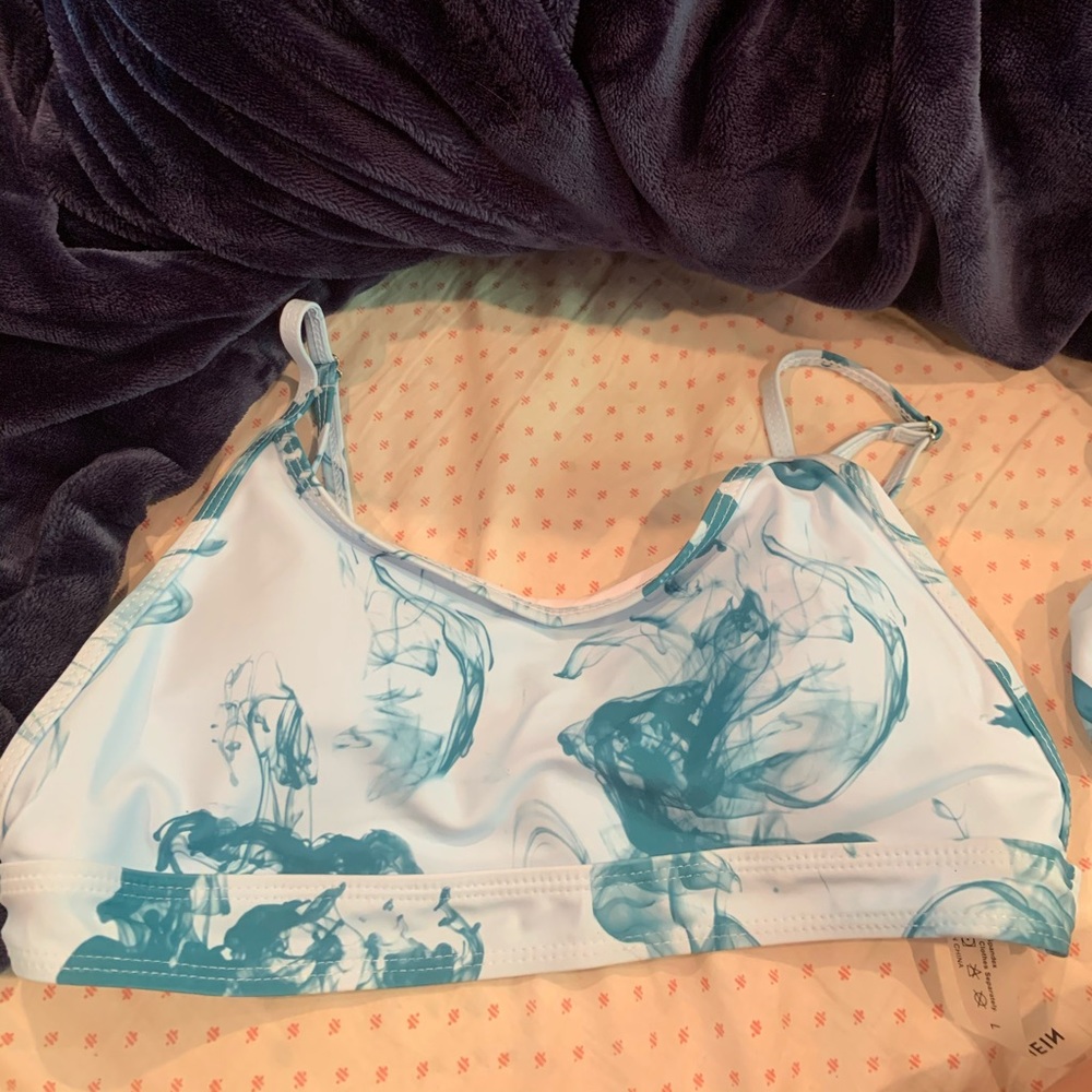 Shein bikini - Picture 2 of 3